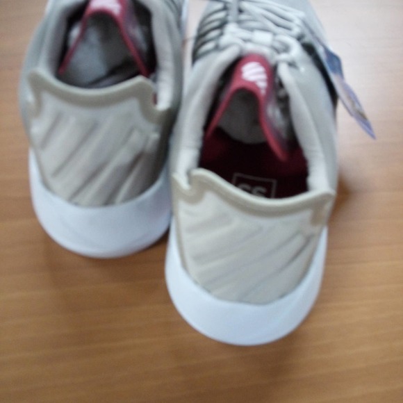 KSwiss mens shoes 9 - Picture 4 of 5